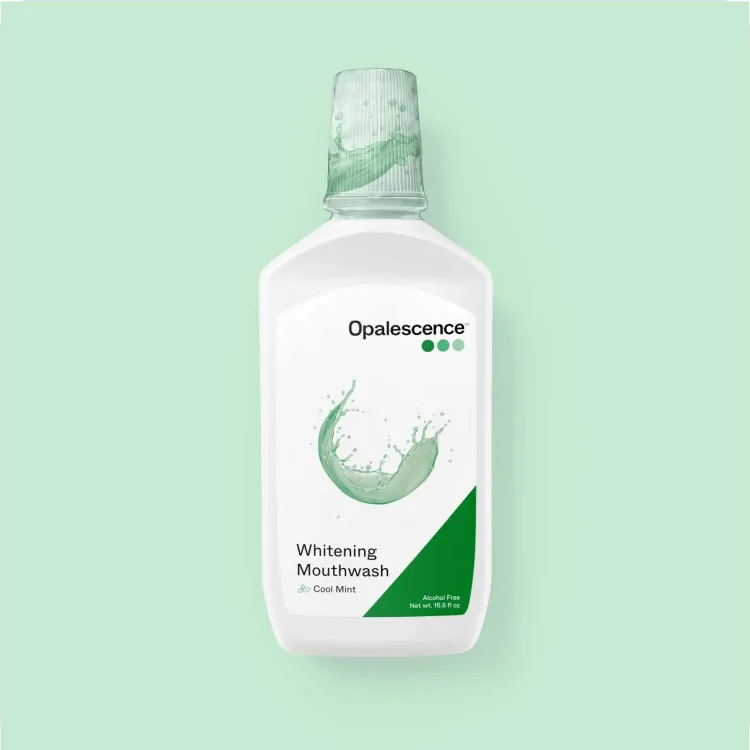 opalescence-teeth-whitening-mouthwash-1webp